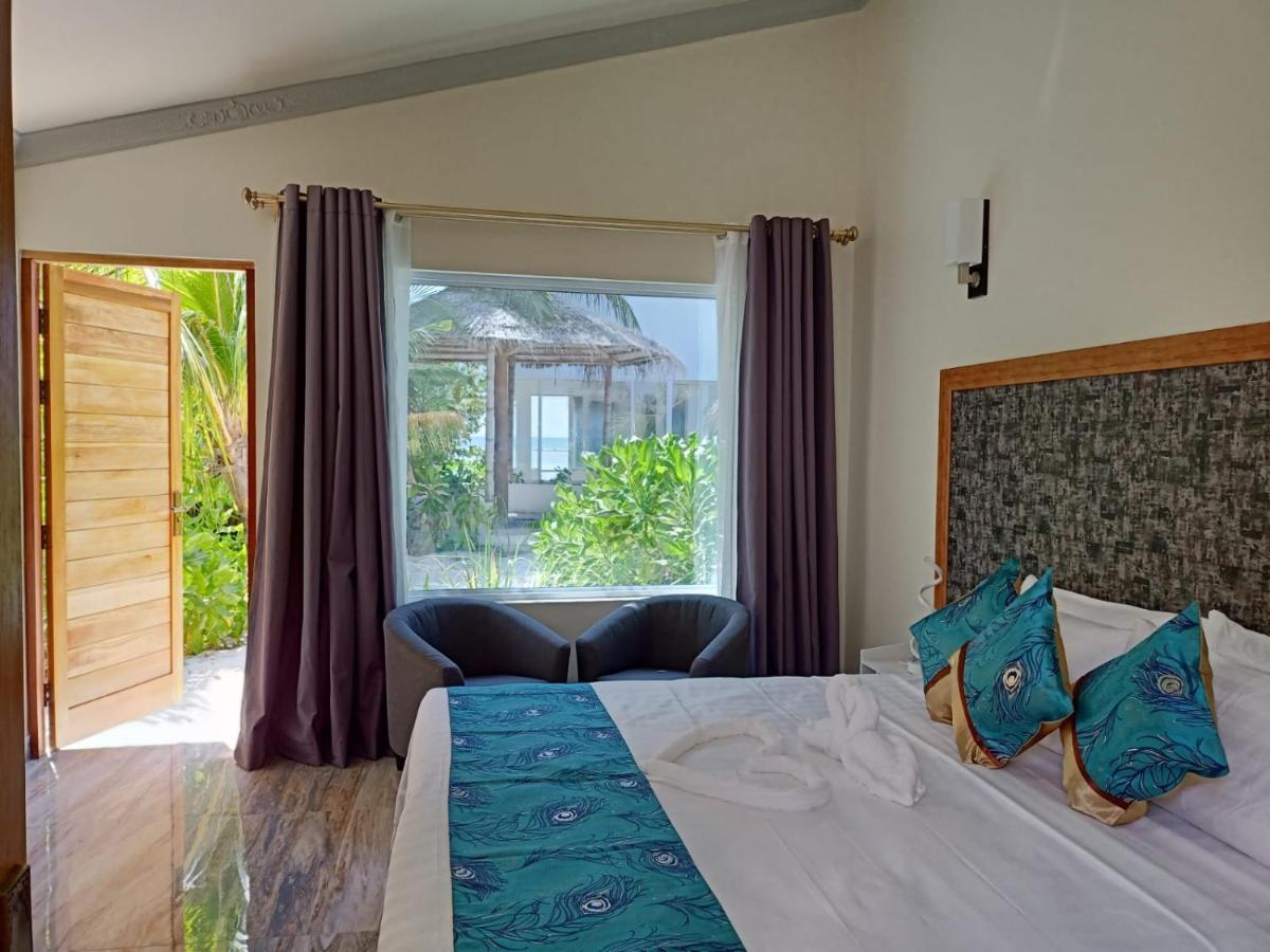 Island Life Maldives Retreat & Spa Magoodhoo 외부 사진